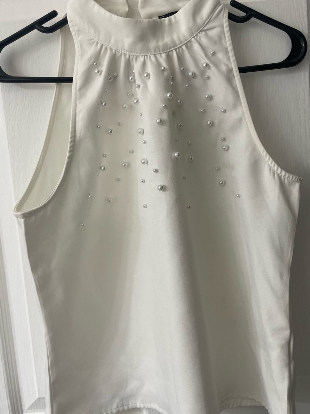 SHEIN White Pearl-Embellished Halter Neck Tank Top